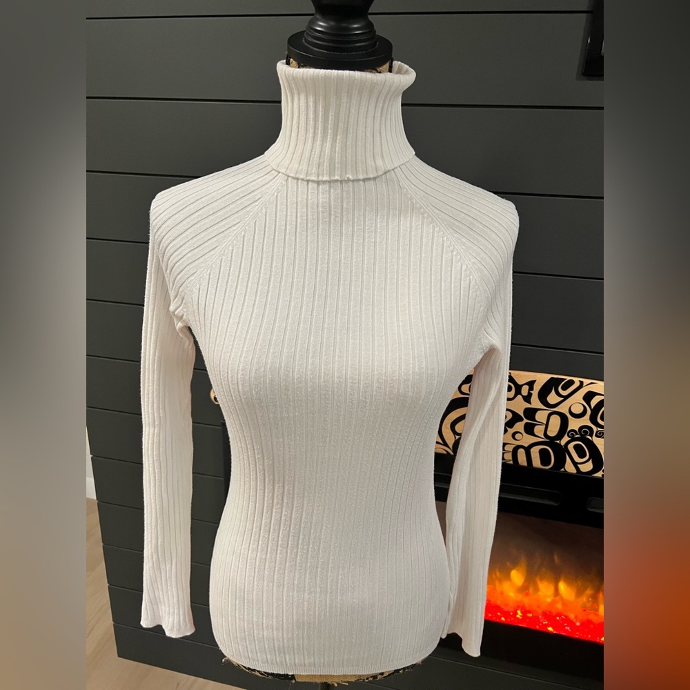 INC International Concepts Ivory Ribbed Sweater